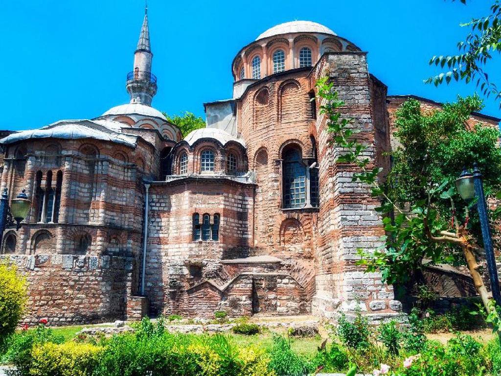 Kiliseden camiye çevrilen Kariye Camii’nde 79 yıl sonra ilk cuma namazı 16